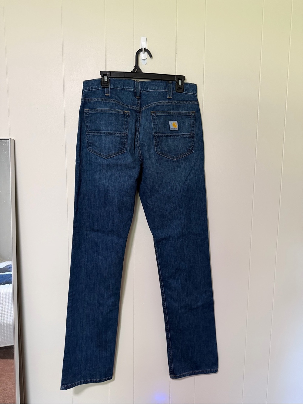 Carhartt Men's Dark Blue Relaxed Jeans - Picture 2 of 3